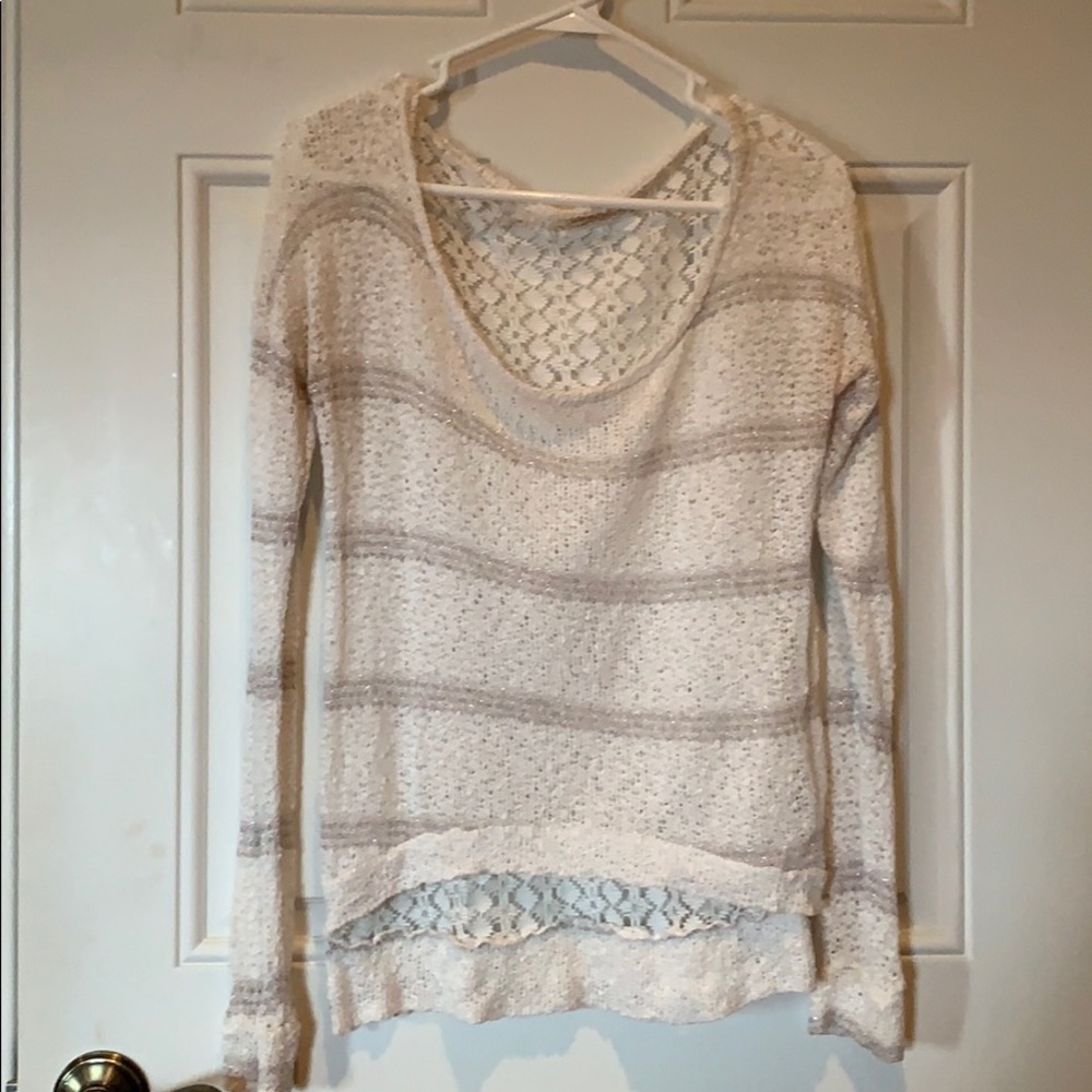 Women’s light Sweater